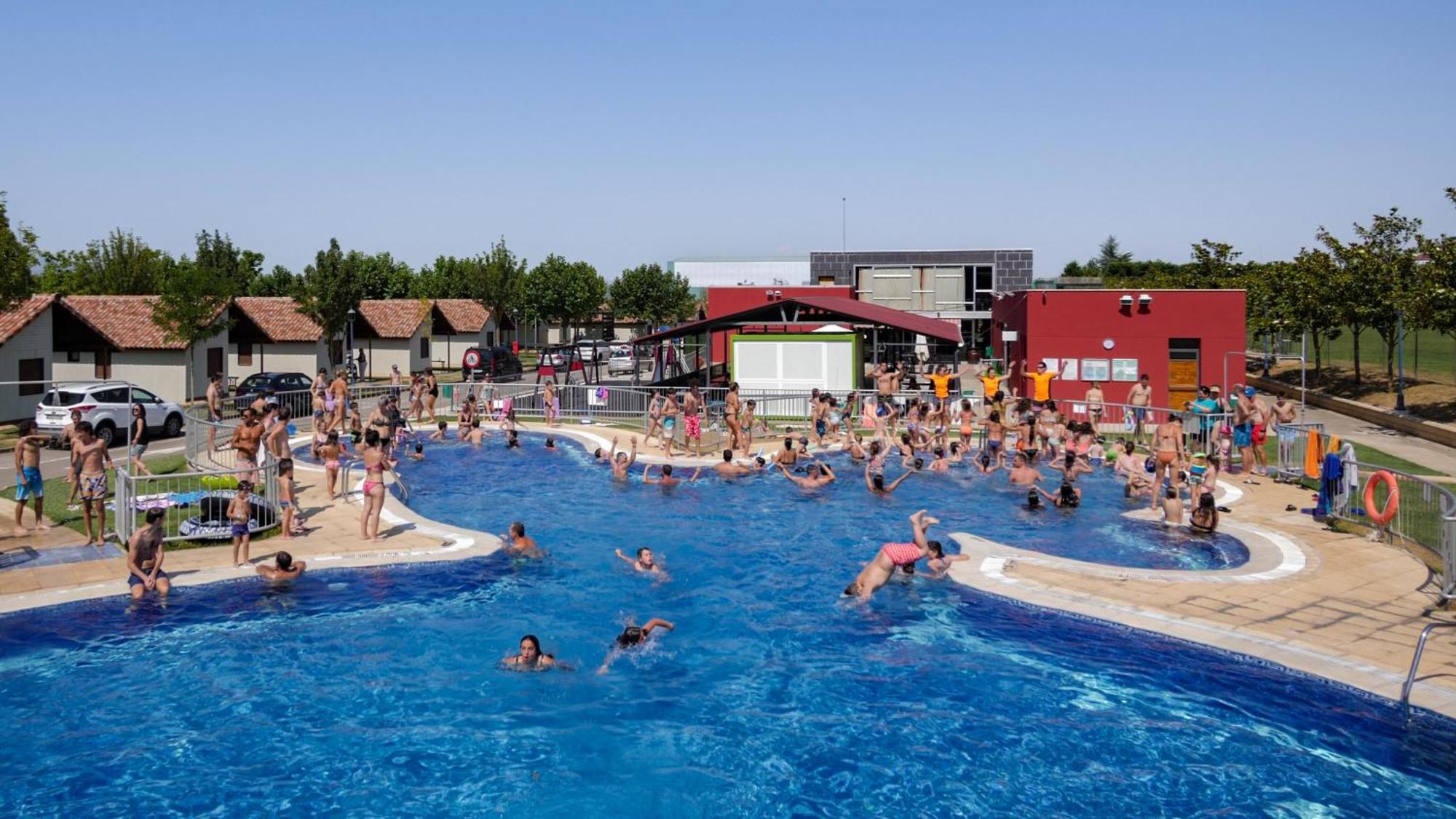 Camping Iratxe Ciudad De Vacaciones Ayegui Buitenkant foto